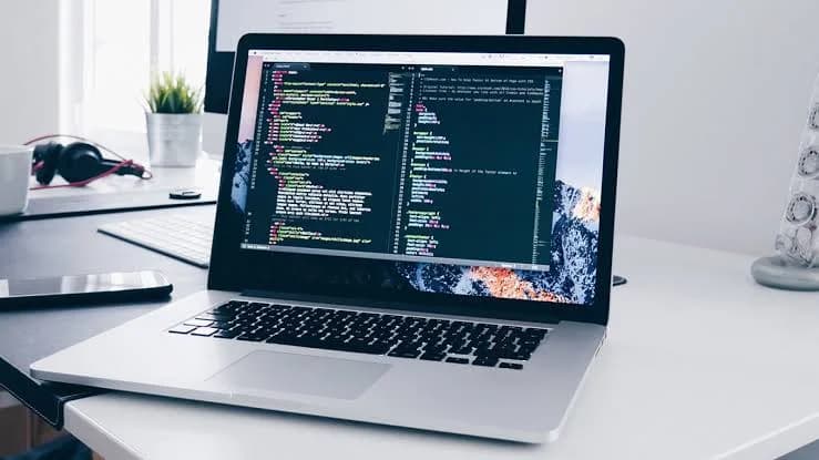 Espacio de trabajo para diseño y desarrollo web.